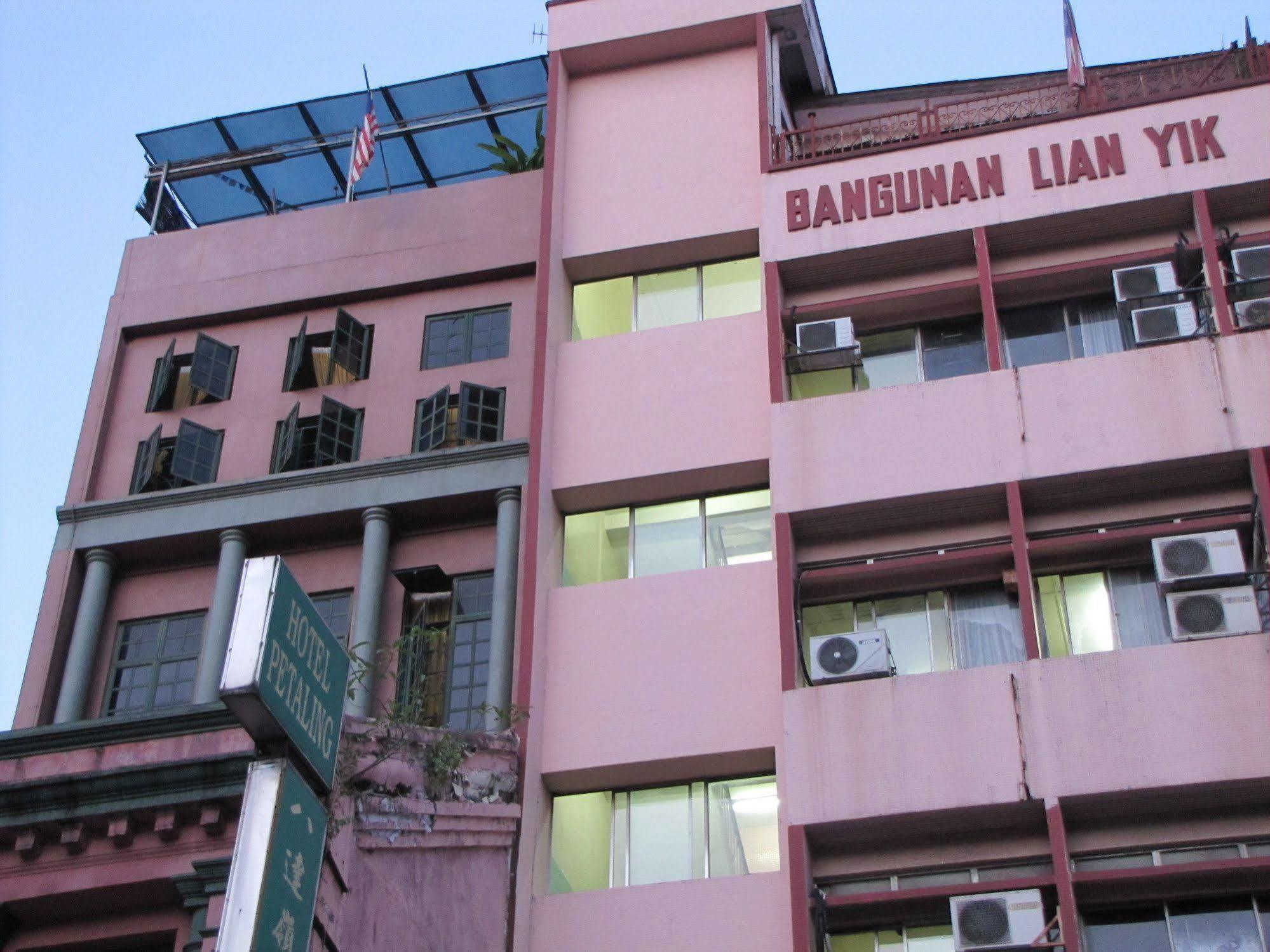 Oasis Guest House Kuala Lumpur Bagian luar foto