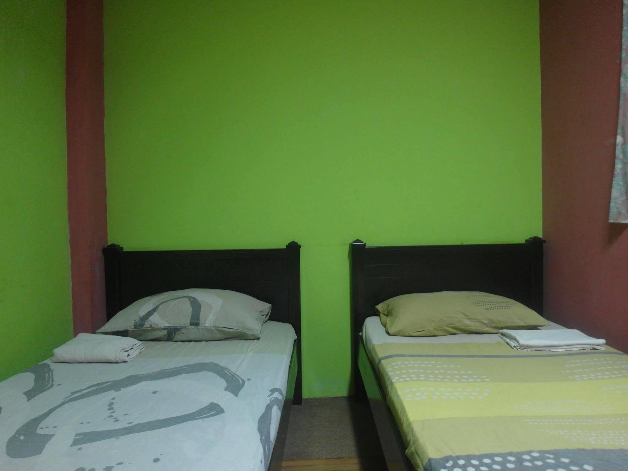Oasis Guest House Kuala Lumpur Bagian luar foto