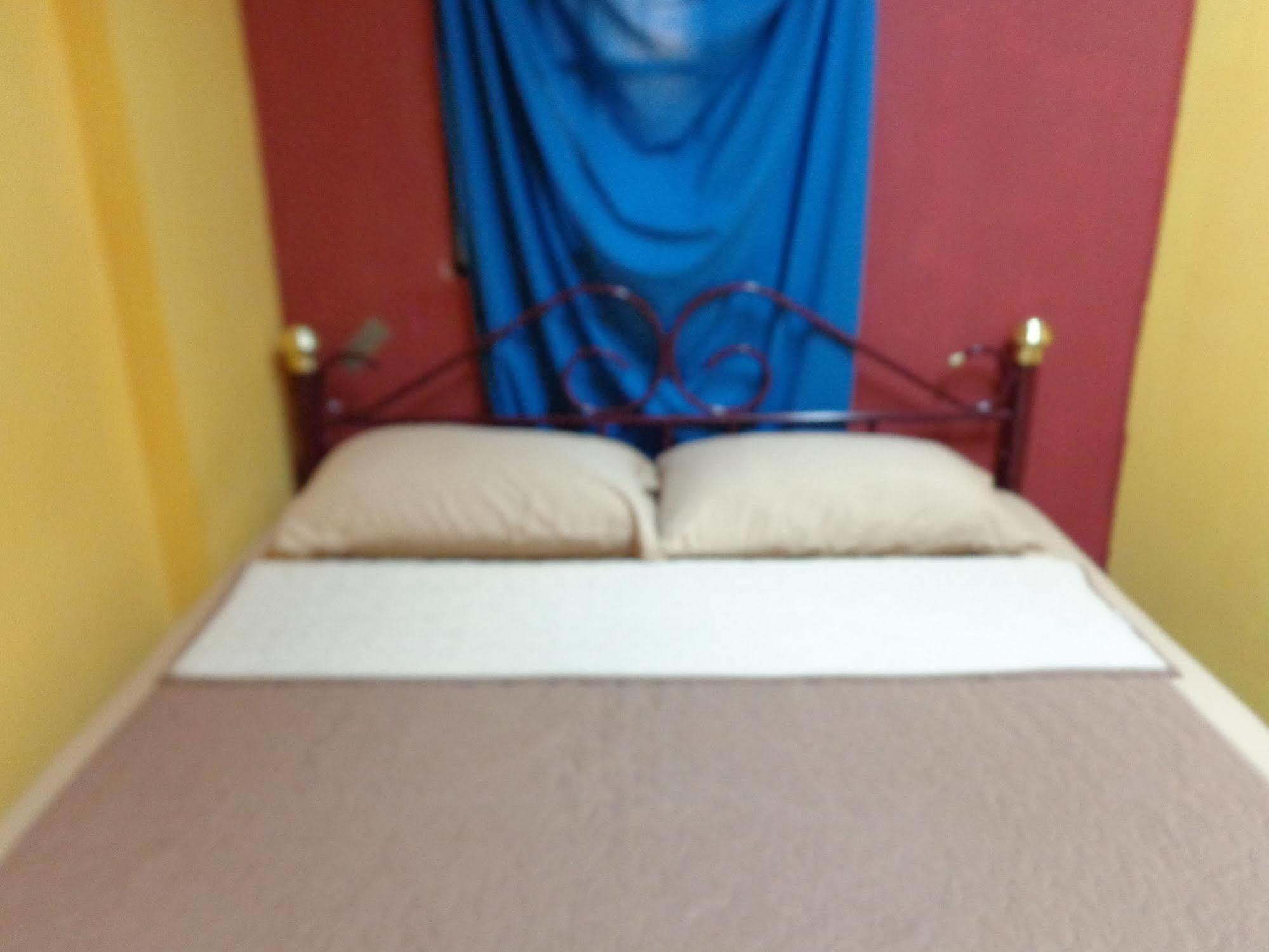 Oasis Guest House Kuala Lumpur Bagian luar foto